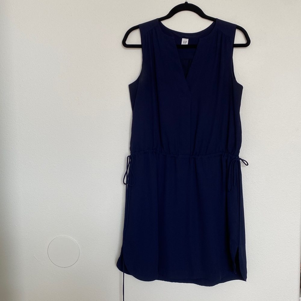 Women’s small GAP cinched waist dress